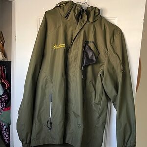Outdoor Men's Olive Jacket